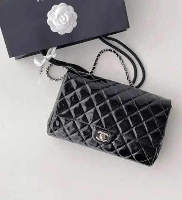 CHANEL 샤넬 클래식 블랙 페이던트 숄더백 15번대